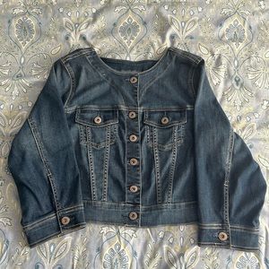 Torrid cropped collarless medium wash denim 3/4 sleeve light weight jacket size1